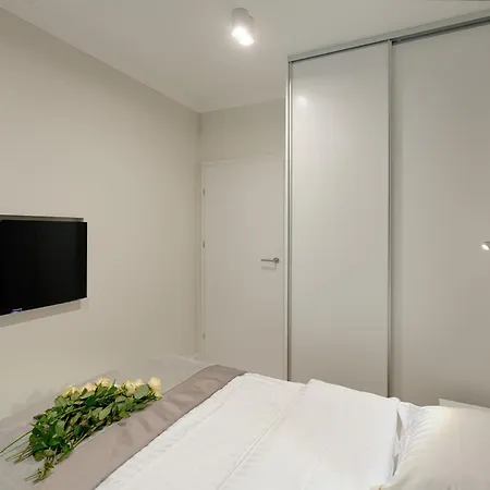 Mennica アパート *